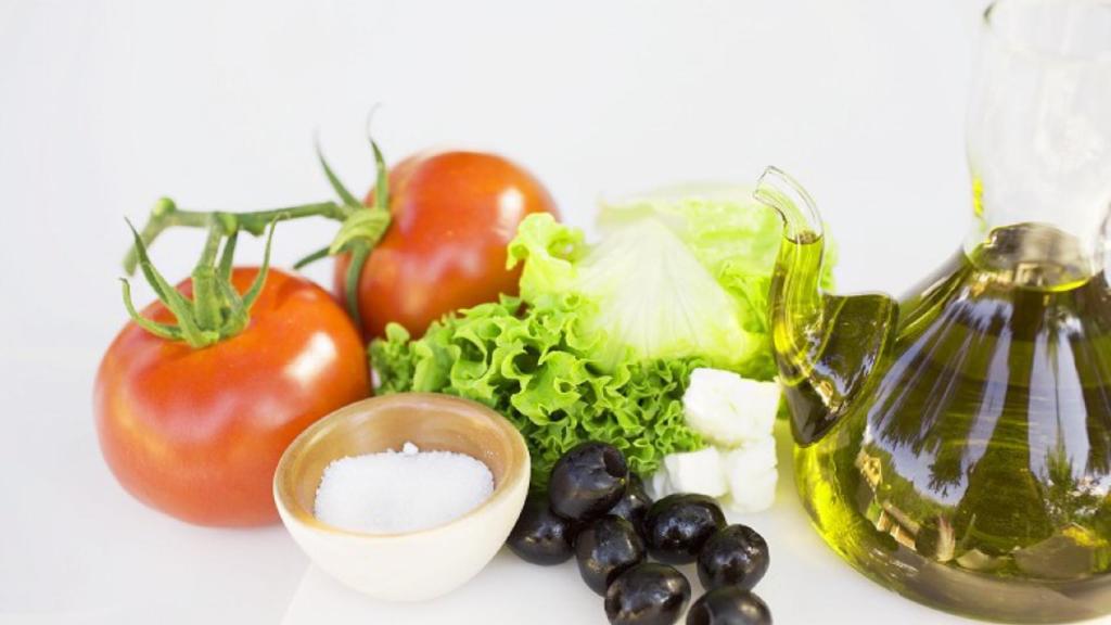 Una dieta basada en plantas y grano integral sería compatible con la sal.