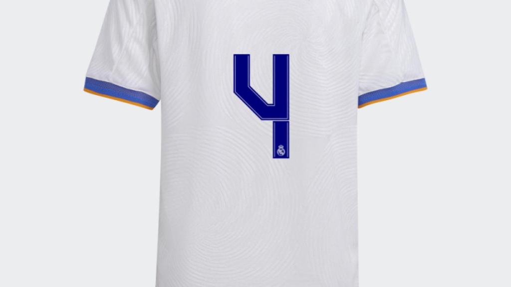 Camiseta de David Alaba con el '4'