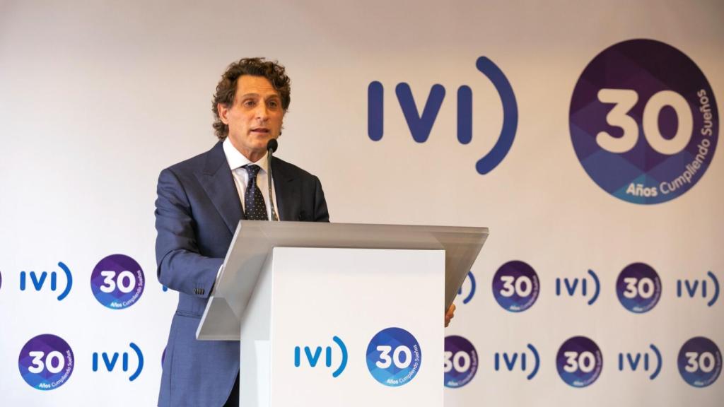 José Remohí, cofundador del IVI, en el acto de celebración del 30 aniversario. EE