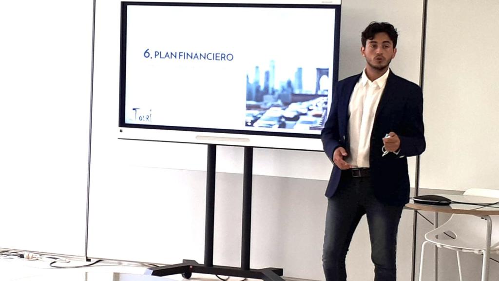 Francisco Martí, en la exposición de un trabajo.