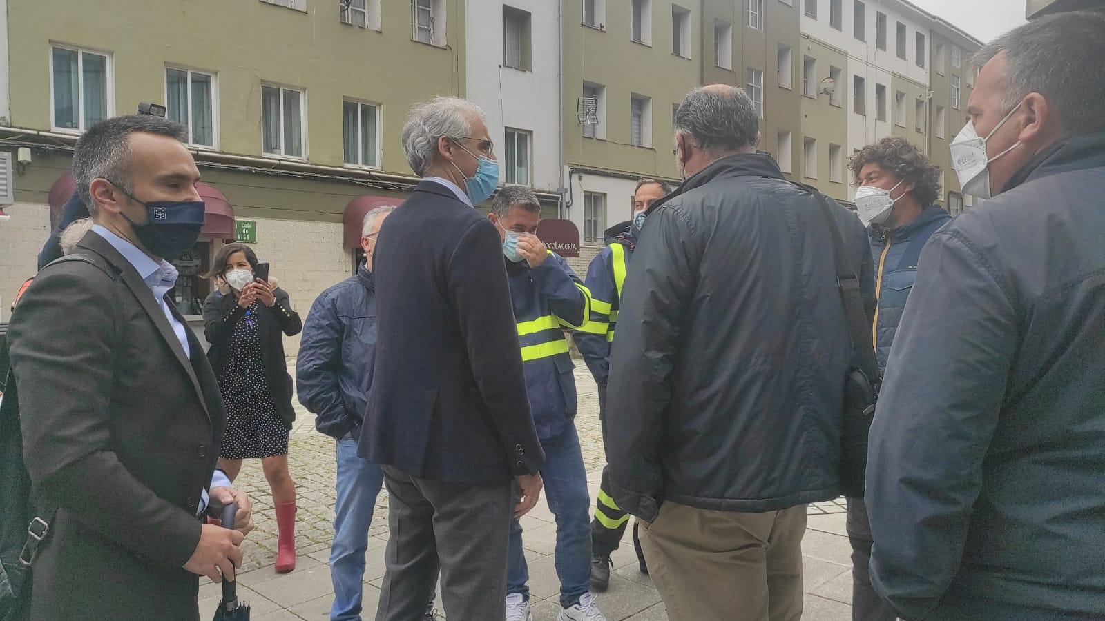 Conde a su llegada al encuentro con el comité de Empresa de Navantia.