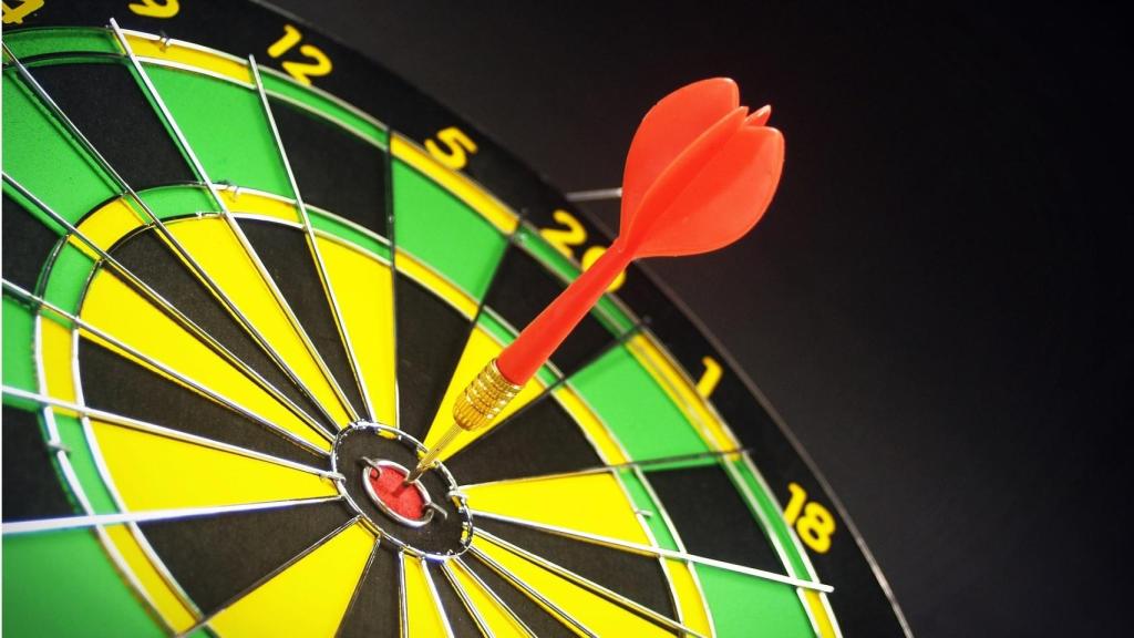 Un dardo en el blanco de la diana.
