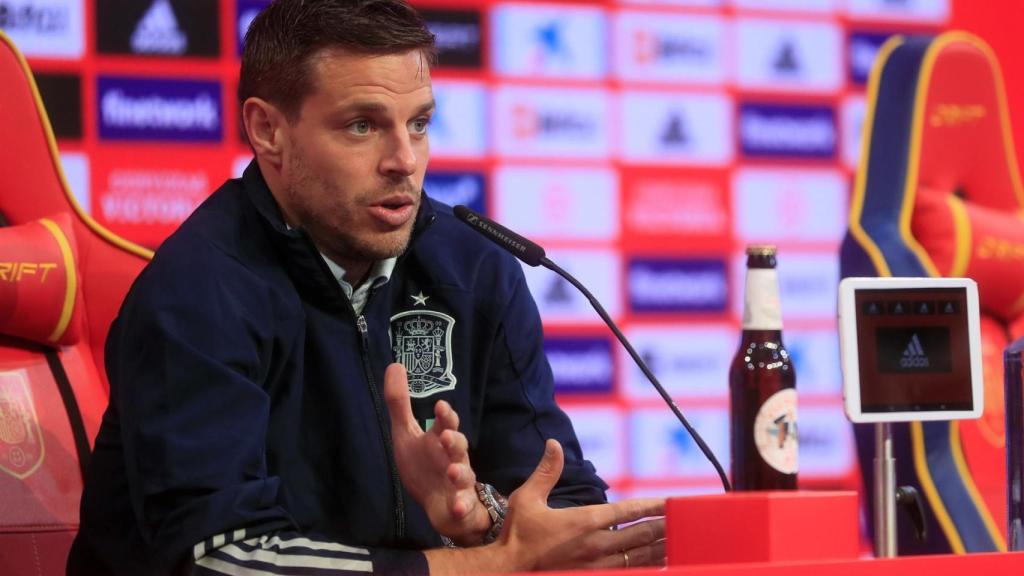 César Azpilicueta en rueda de prensa con España