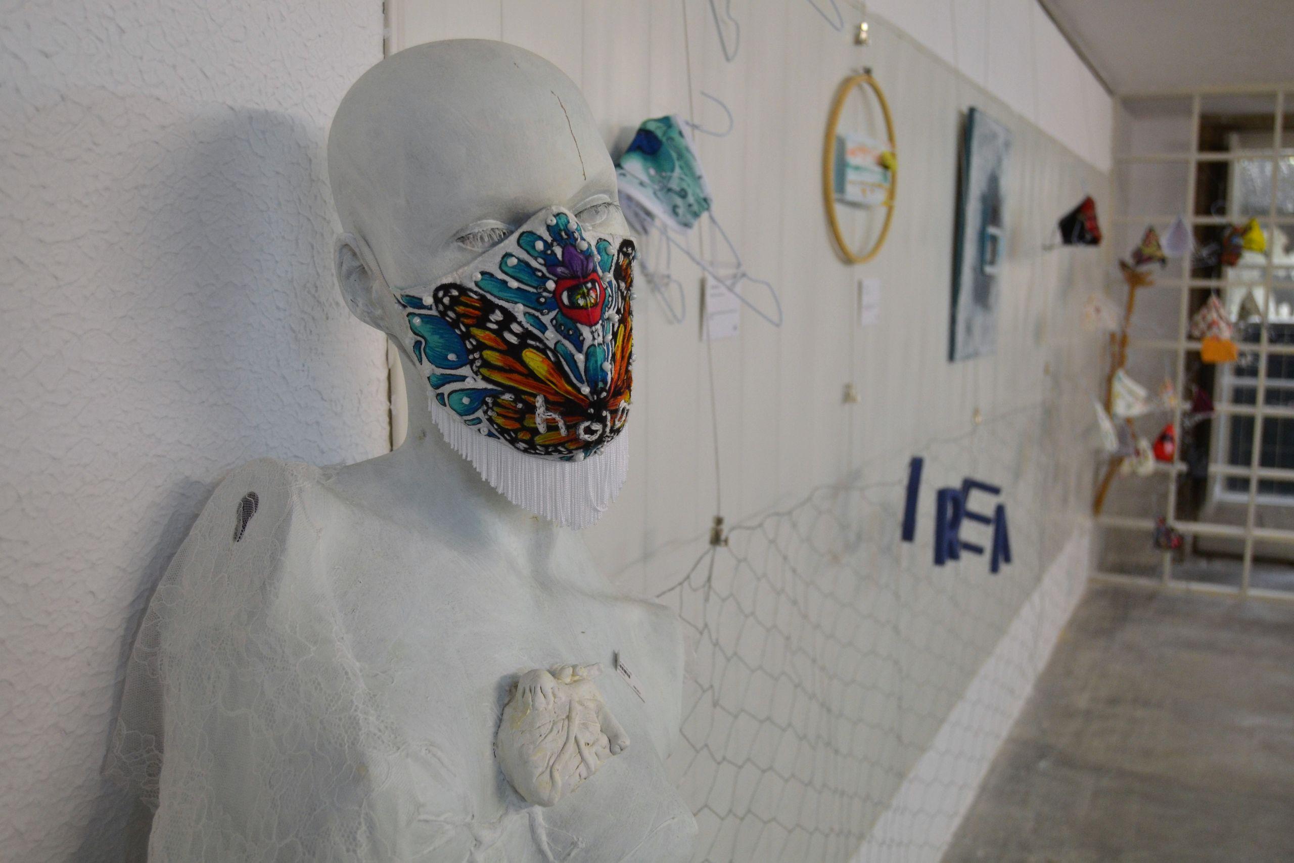 Detalles de la exposición Liberdade enmascarada.