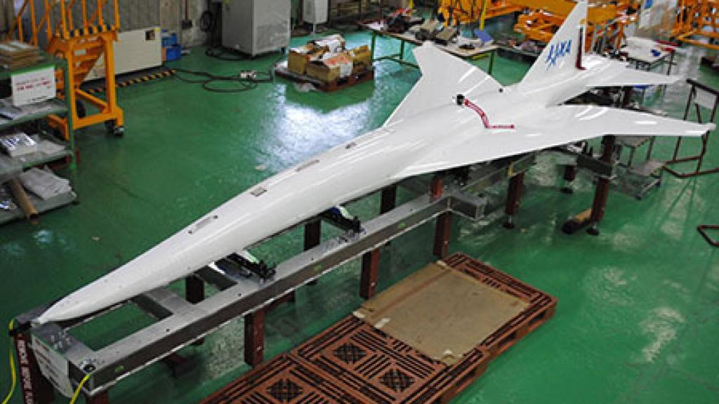 Maqueta avión supersónico