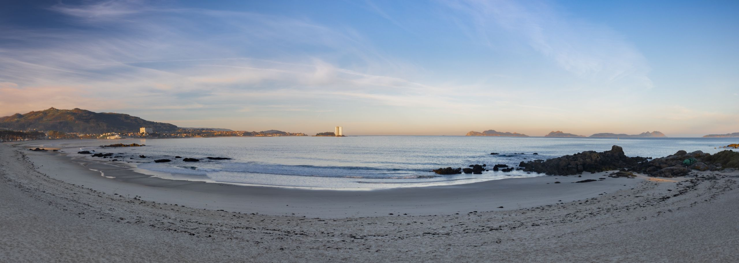 La playa de Samil en la actualidad.