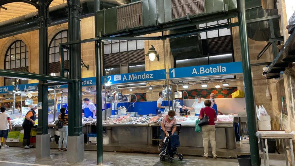 Puestos de la familia Méndez en el mercado de Jerez.