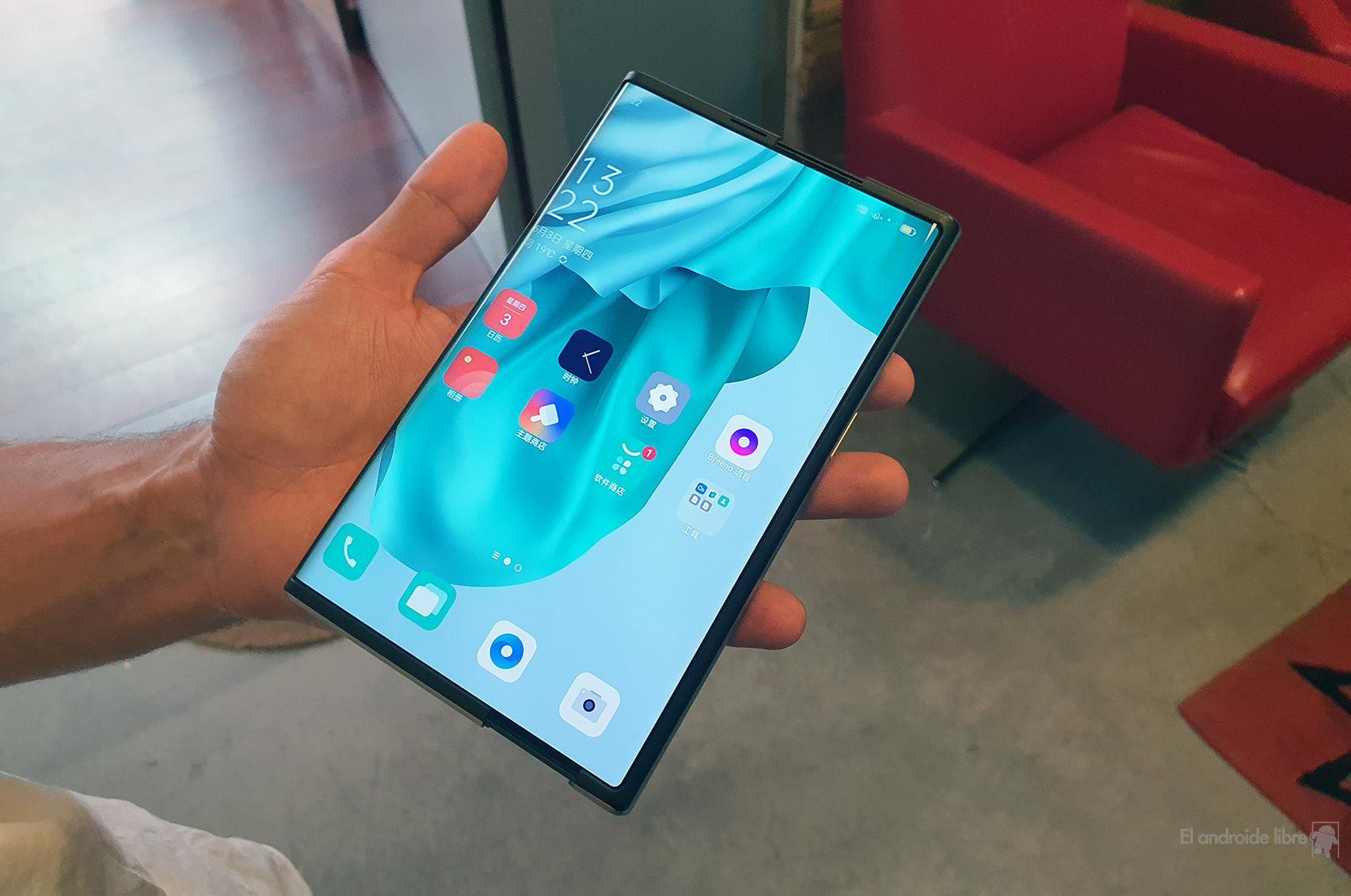 Pantalla extendida del OPPO X 2021