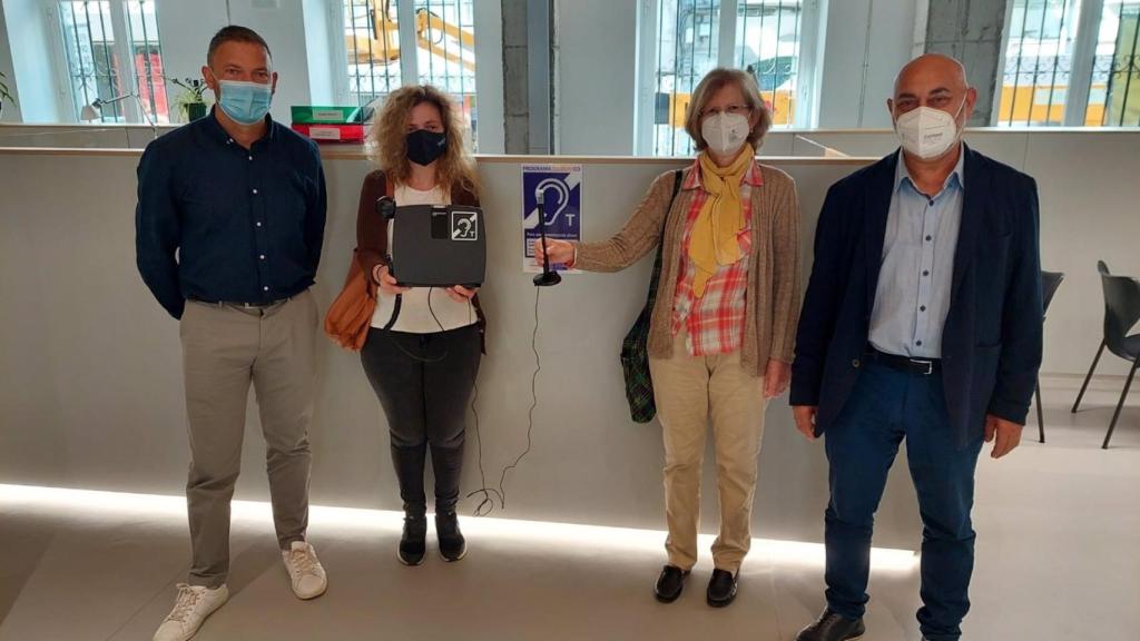 Pontevedra instala bucles magnéticos en algunas oficinas