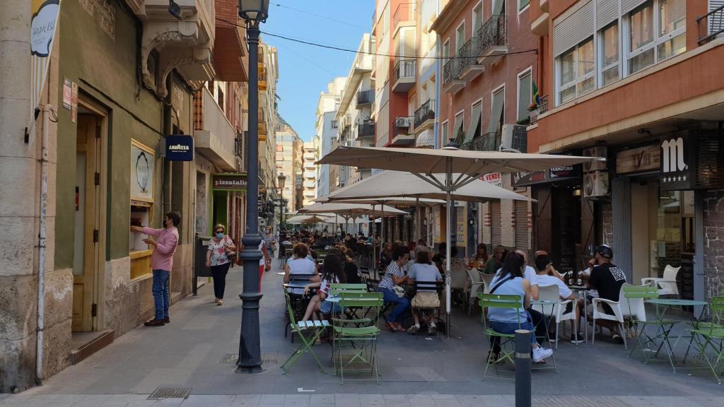 El ocio nocturno alicantino avisa: Los turistas se irán de vacaciones a otras comunidades