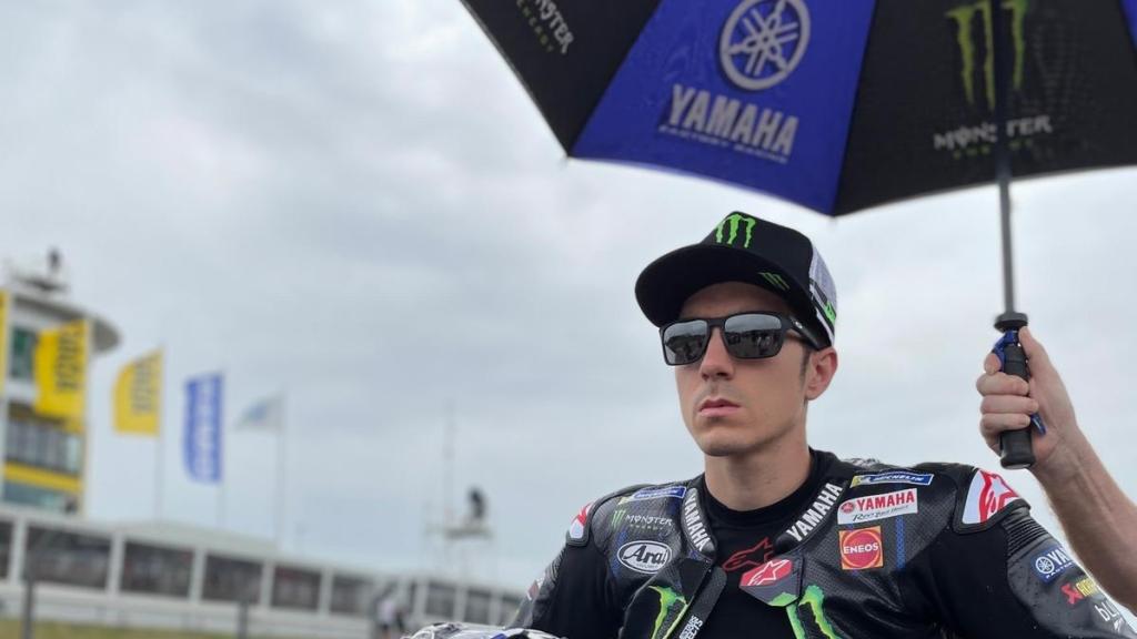 Maverick Viñales antes de una carrera