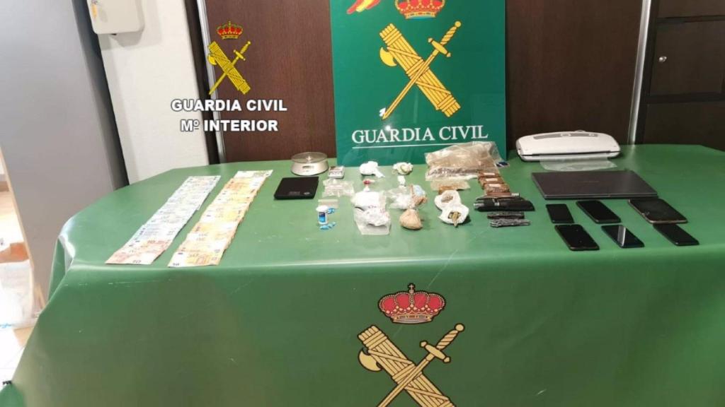 Objetos incautados en la operación ‘Mansa’ contra un grupo dedicado al tráfico de estupefacientes