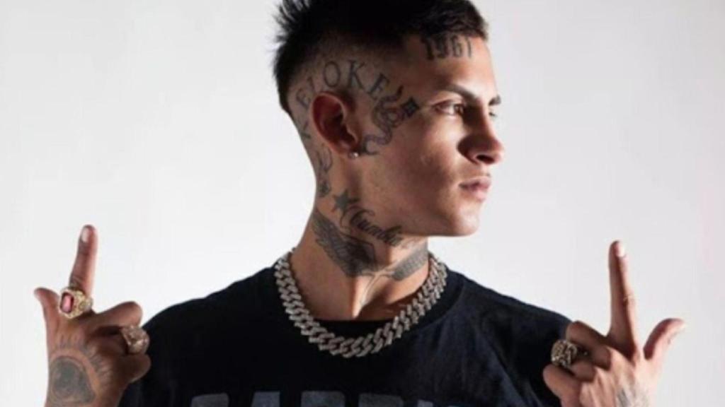 L-Gante, el cantante que azuzó al público contra la policía