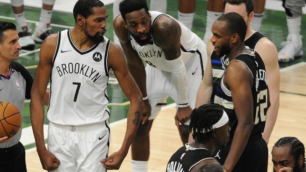 Kevin Durant durante el partido de la NBA entre Bucks y Nets