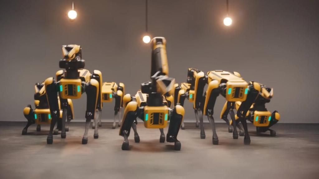 Perros Spot en el vídeo con BTS.