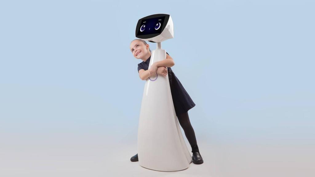 'Robin the Robot' se convierte en amigo del niño.