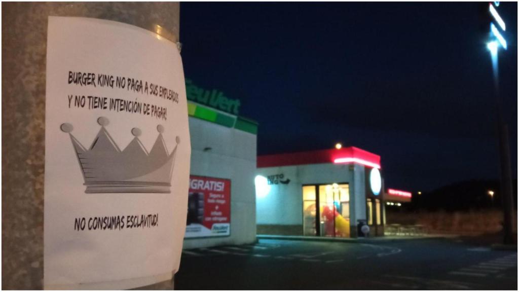 Cartel de protesta en O Boial.