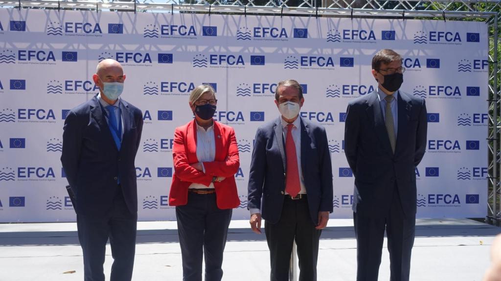 El director de la AECP, Pascal Savouret, la conseleira do Mar, Rosa Quintana, el alcalde de Vigo, Abel Caballero y el secretario de Estado para la Unión Europea, Juan González-Barba