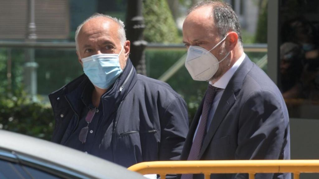 José Luis Moreno sale de la Audiencia Nacional tras su puesta en libertad este jueves.