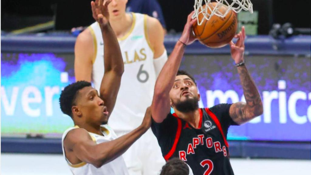 Jalen Harris en un partido contra los Dallas Mavericks