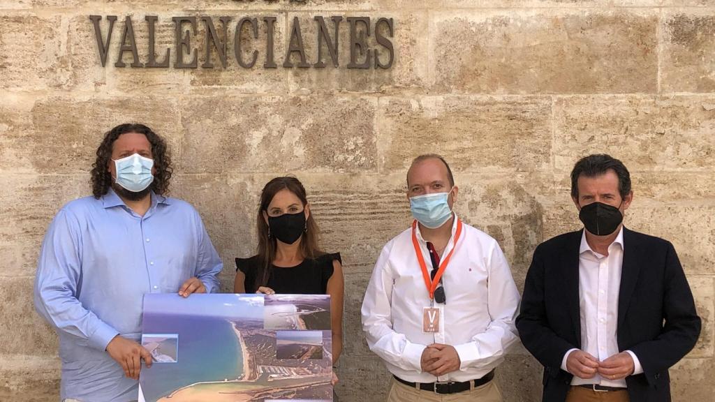 Manuel López con los representantes del PP de la Comunidad Valenciana.