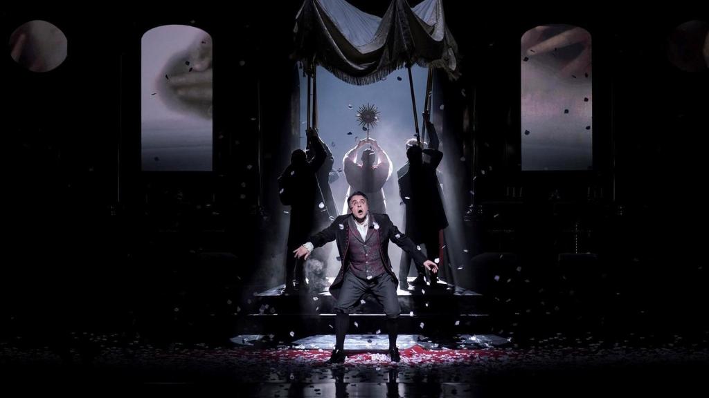 Carlos Álvarez (Barón Scarpia) en el ensayo de 'Tosca' en el Teatro Real.