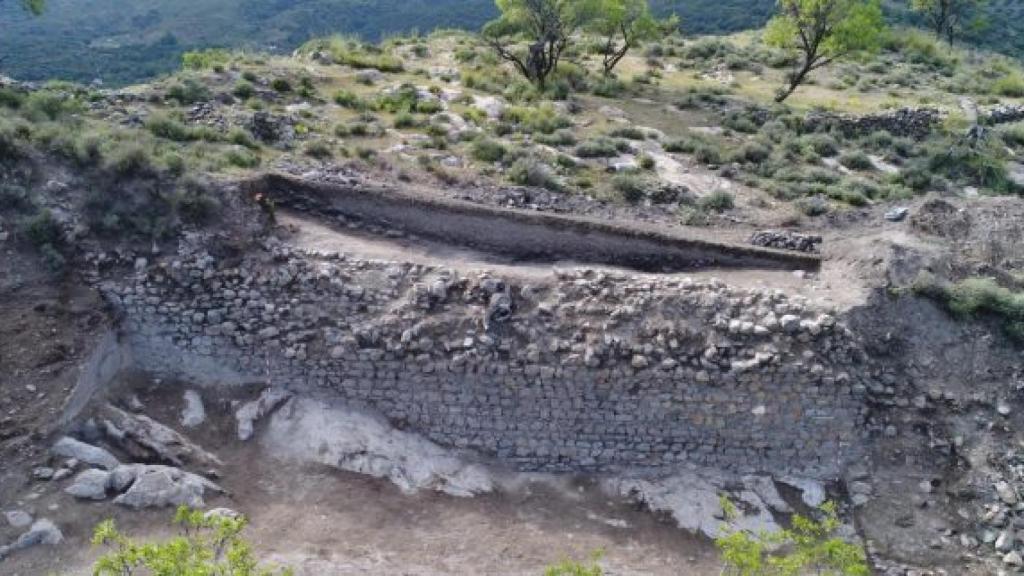 Lienzo del recinto superior documentado durante la intervención.