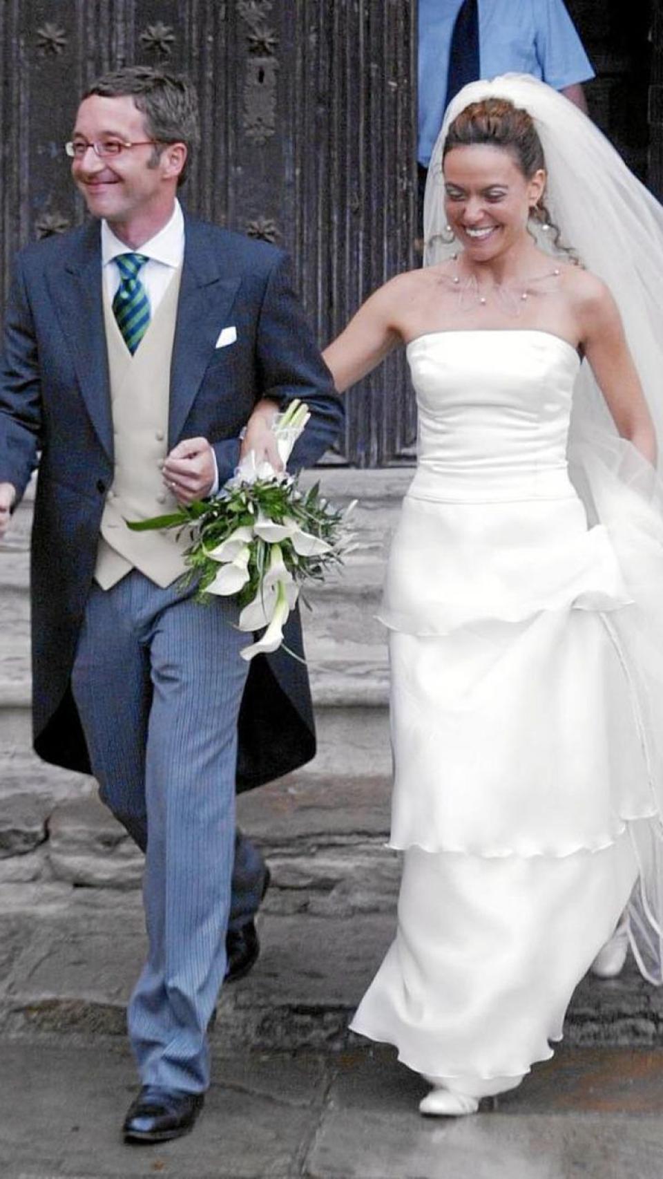 Meritxell Batet y José María Lassalle en su boda.