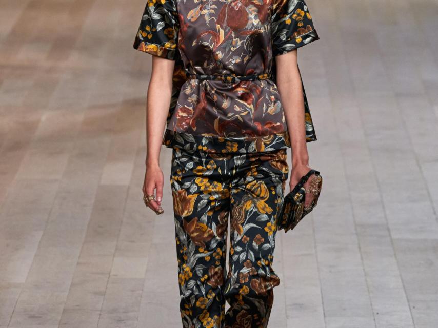 El 'new look' de esta temporada de Dior está marcado por los cortes rectos y una presencia minimalista.