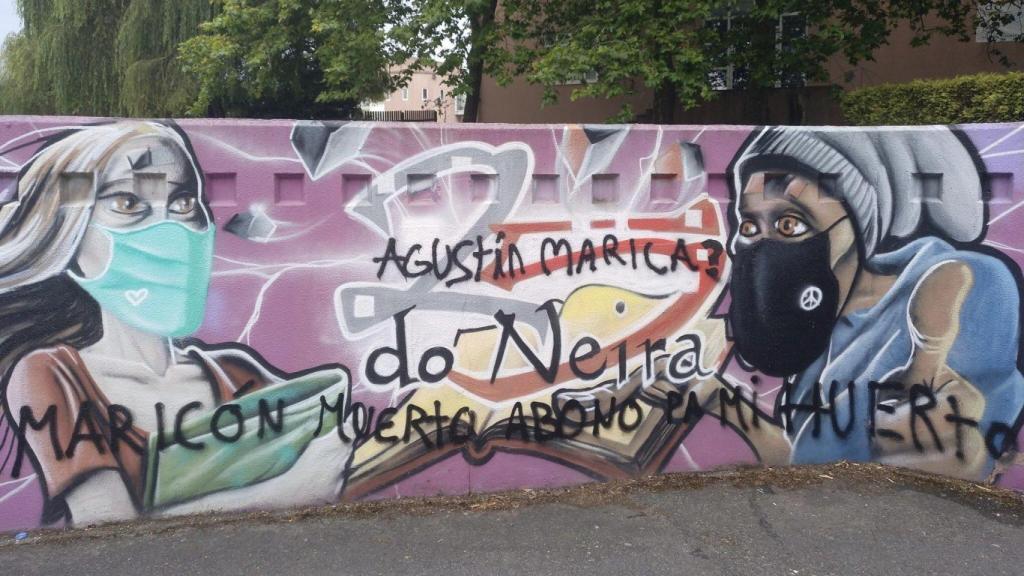 Pintadas en el mural del instituto Neira Vilas de Oleiros