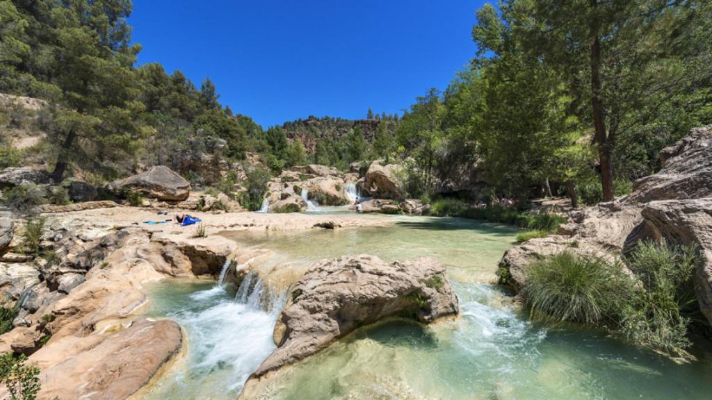 Piscina natural de Las Chorreras (Enguídanos, Cuenca).
