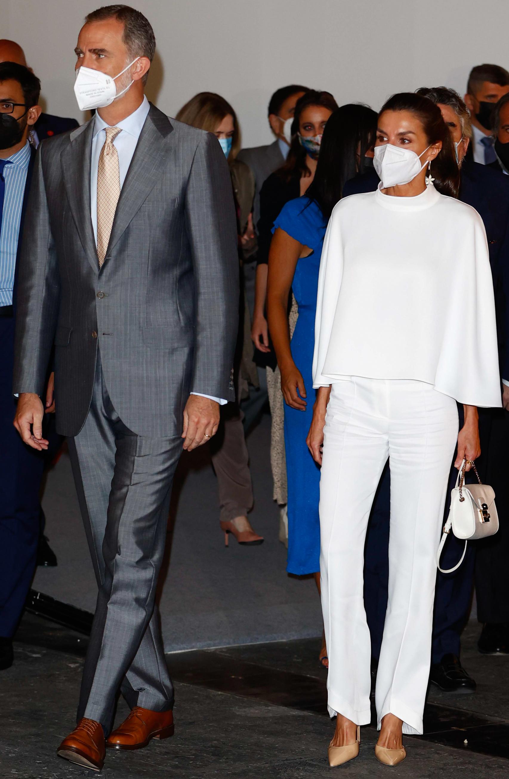 La reina Letizia apuesta por la moda sostenible y por la marca España.