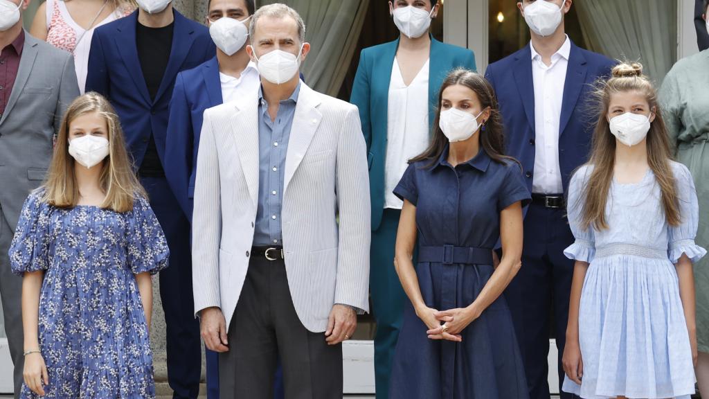 La familia real al completo en una audiencia con los galardonados en los premios Princesa de Girona.