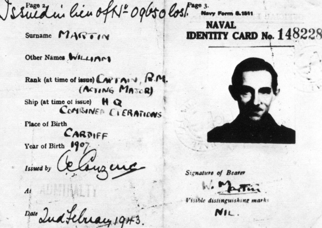 Carné falso del comandante William Martin de los Royal Marines