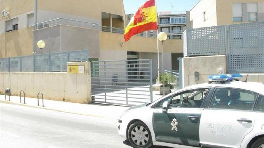 Puesto de la Guardia Civil de Santa Pola donde se presentó la denuncia.