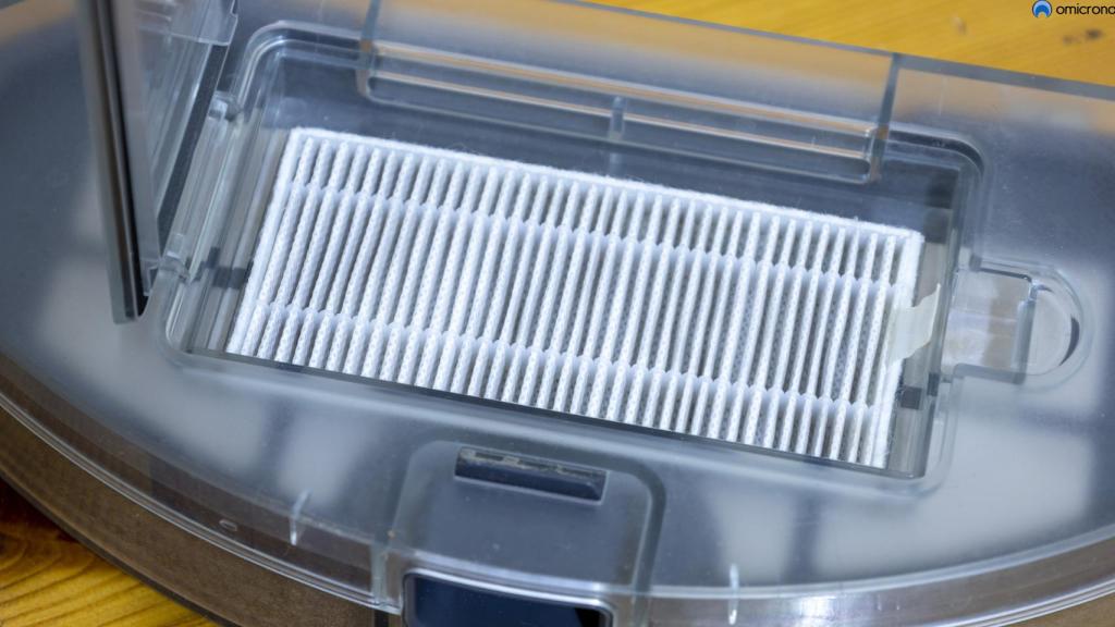 Filtro HEPA de 3 capas instalado en el depósito.