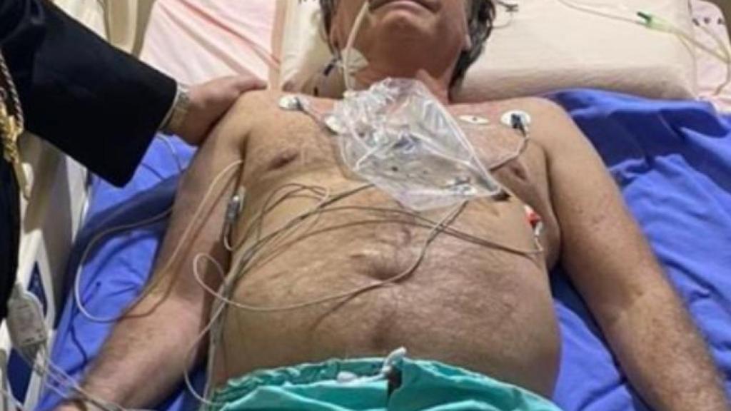 El presidente de Brasil, Jair Bolsonaro, ingresado.