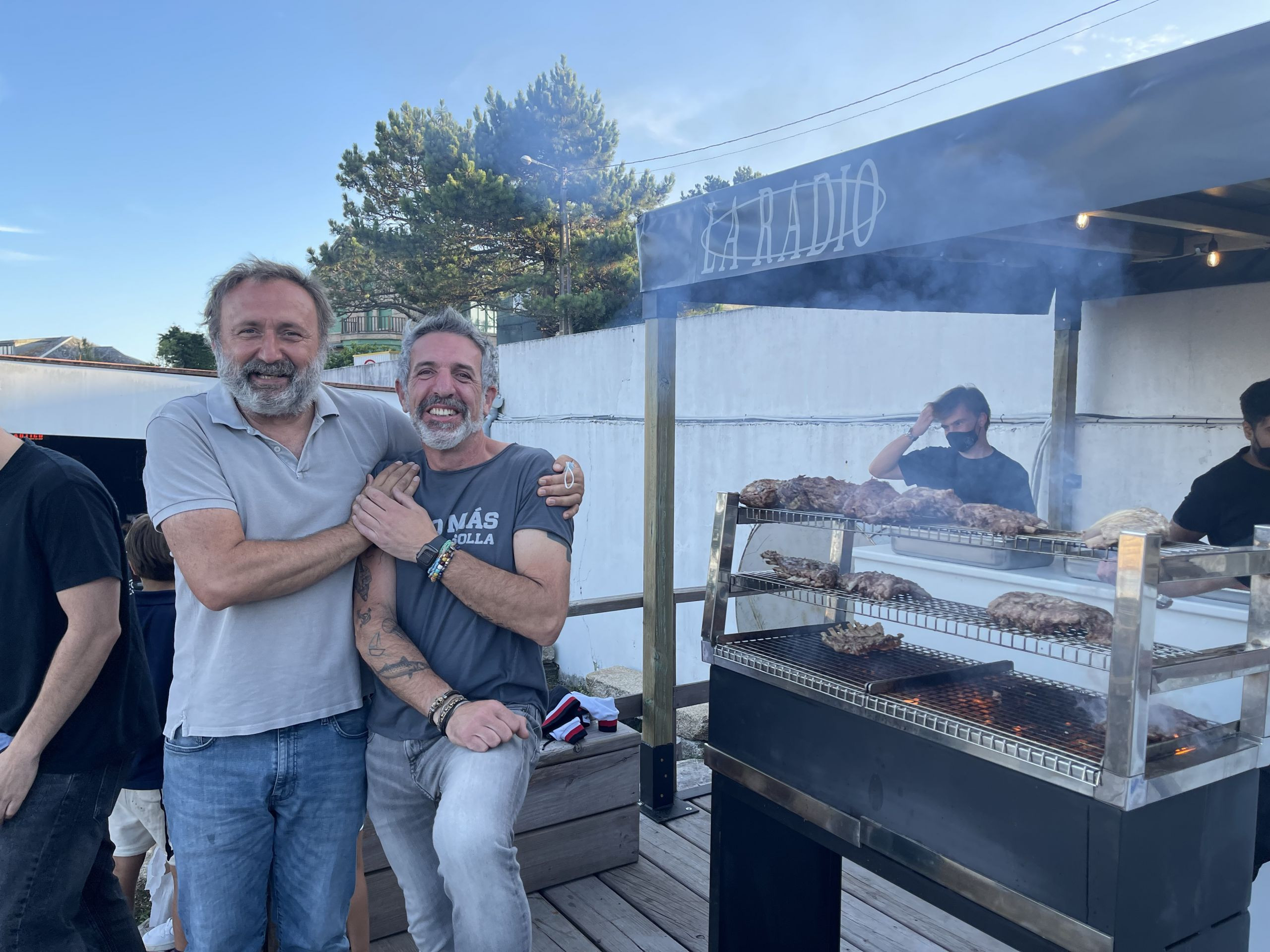 Miguel de la Cierva y Pepe Solla en el Náutico de San Vicente, en O Grove