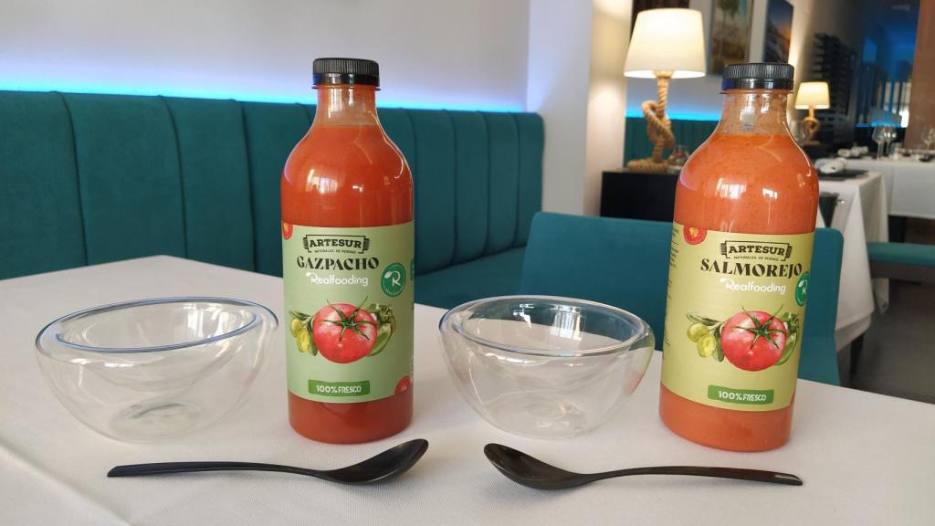El gazpacho y el salmorejo de Artesur y Carlos Ríos, que se 'enfrentarán' a los productos de Belén Esteban.