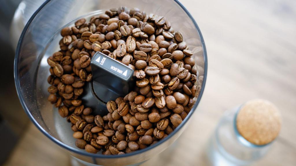 Consigue los mejores cafés en casa con estos molinillos de café