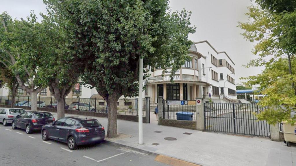 Entrada del Espazo de Intervención Cultural da Universidade, Normal.