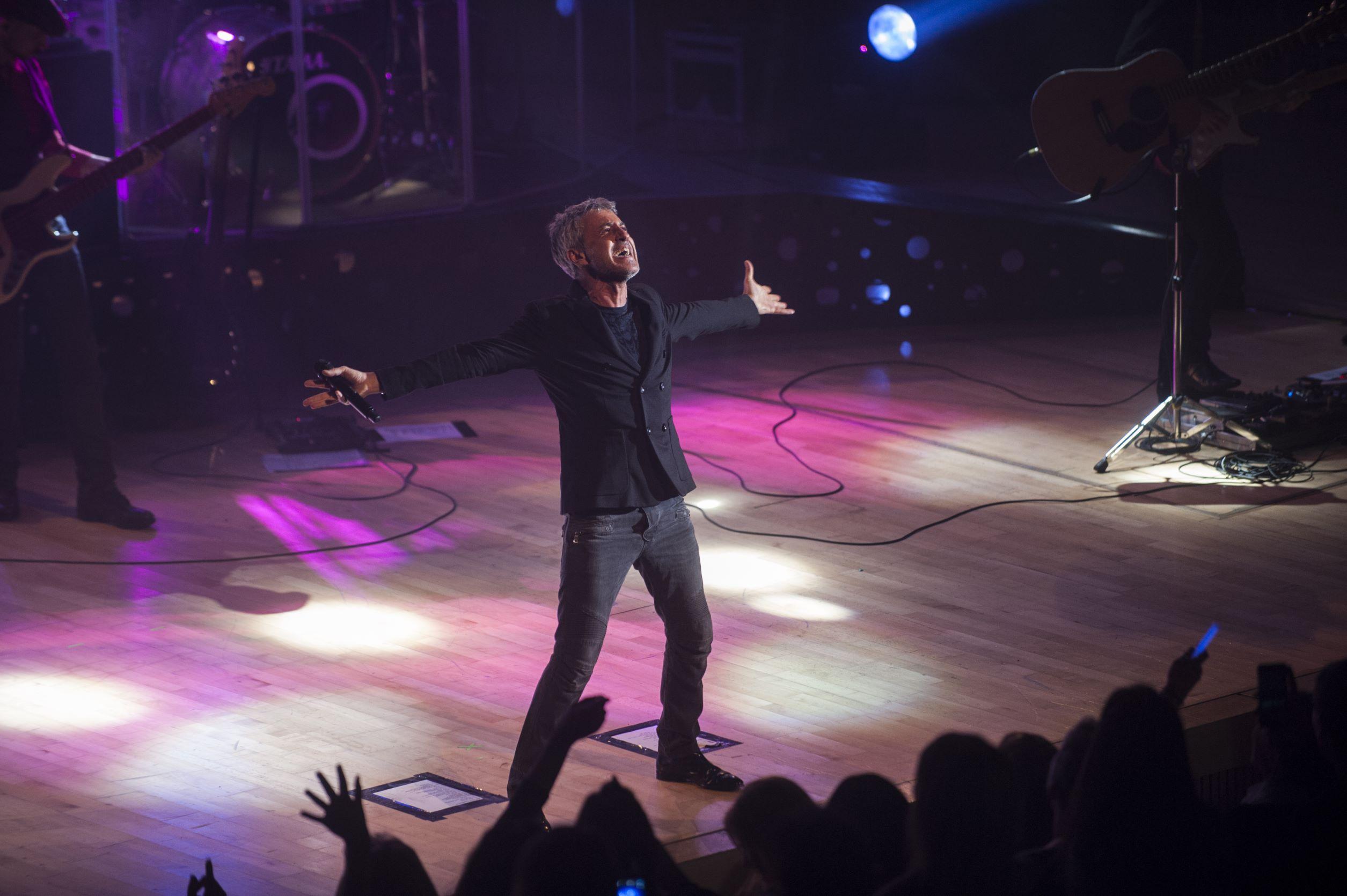Sergio Dalma durante un concierto.