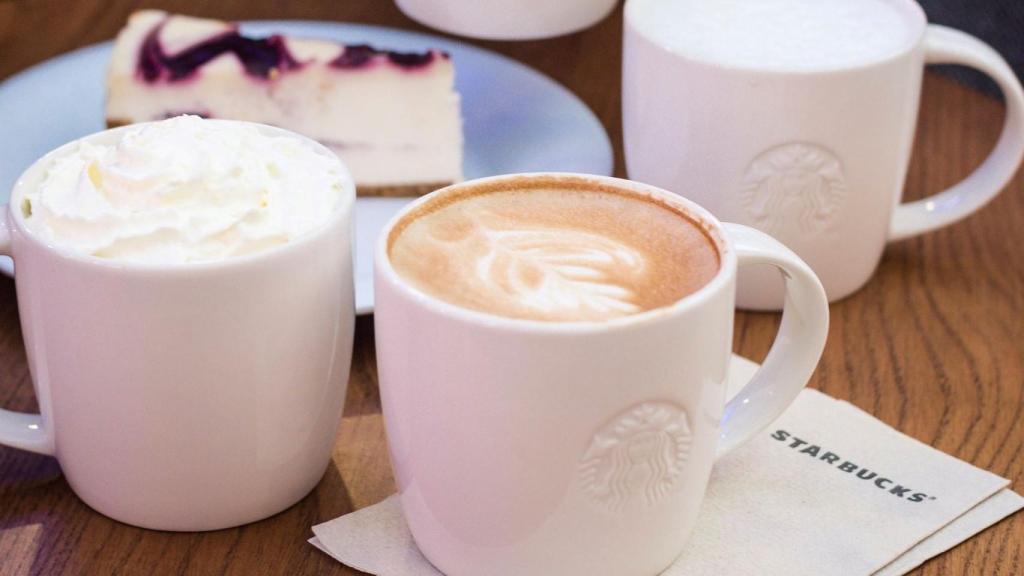 Starbucks amplía la oferta ‘gastro’ del centro comercial Vialia de Vigo