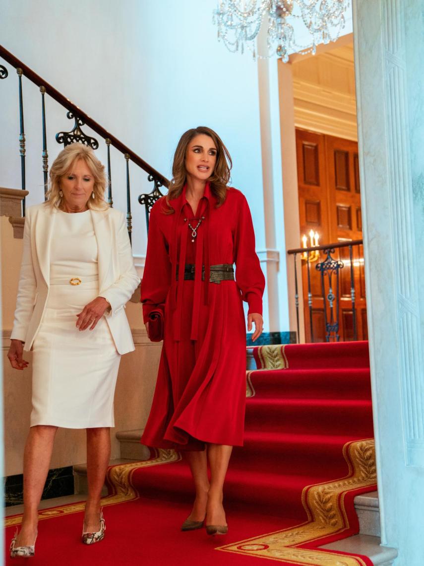 Jill Biden y Rania de Jordania durante su encuentro en la Casa Blanca.
