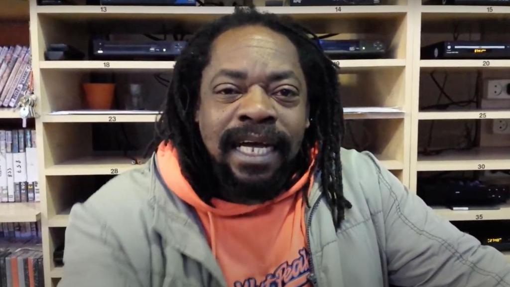 Enoque de Meneses en una imagen de su canal de Youtube