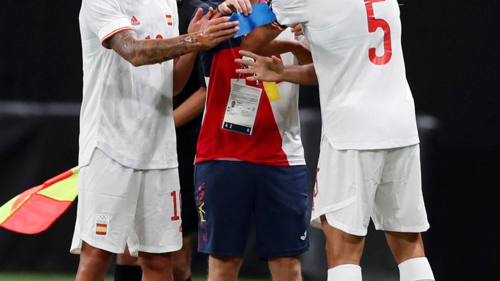 Ceballos le deja el brazalete de capitán a Vallejo