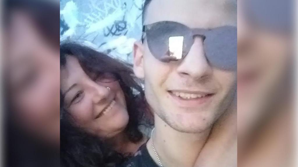 El rapero Isaac López, asesinado el pasado día 14 en un túnel de Madrid, junto a su madre, Nines.