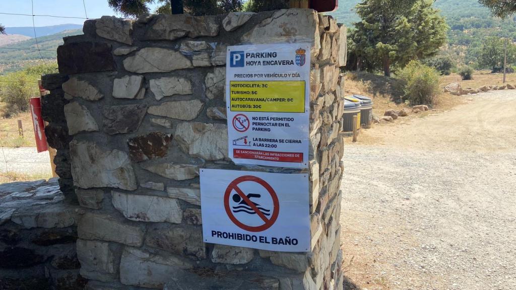 Prohibido el baño en Hoya Encavera