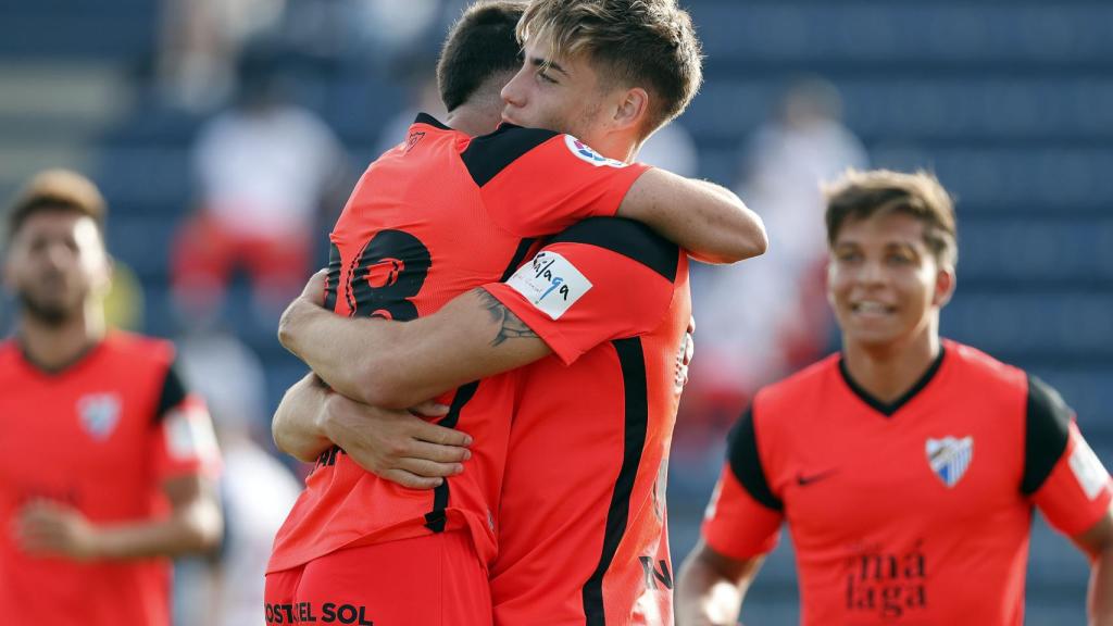 El Málaga CF llena la mochila de moral con su segunda victoria veraniega (2-0)
