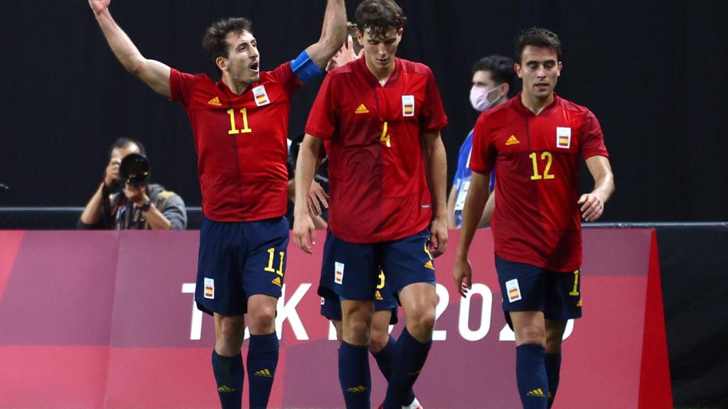 Mikel Oyarzabal celebra el gol frente a Australia en los Juegos Olímpicos